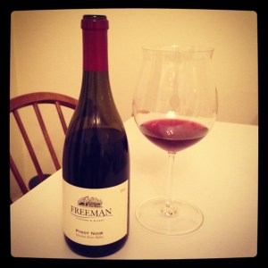 riedel pinot noir wine glass
