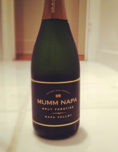 mumm napa brut sparkling wine