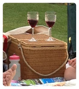 tanglewood picnic basket wine