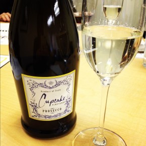 cupcakes, churchill, and of course&nbsp;champagne