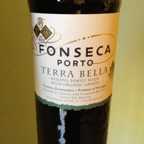 drink me: green white and&nbsp;red