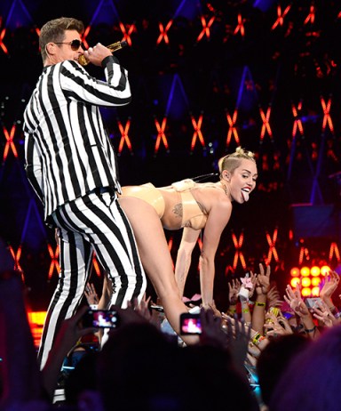 miley vma 2